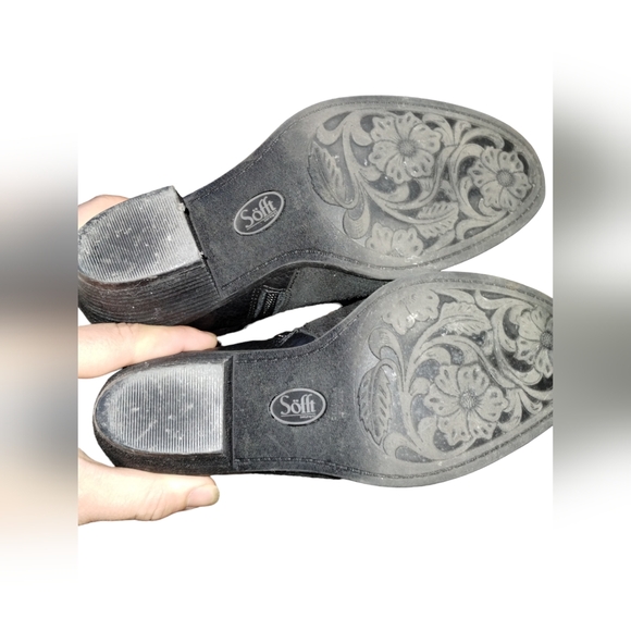 sofft black Ankle Bootie size 6 - Picture 8 of 11